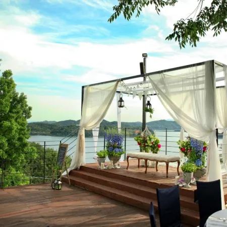 Asia Lakeside Hotel