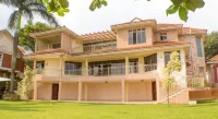 Lake Breeze House