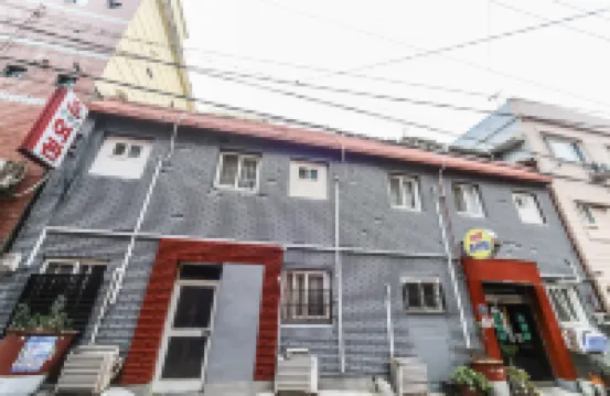 釜山盤松 Chowon 酒店 鄰近日光的酒店
