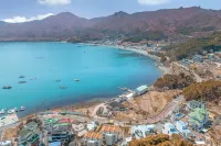 Geoje Island New Happy Pension (Mongdol Beach)