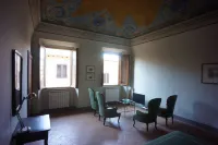 Volterra - Palazzo Contugi (XIV Sec)