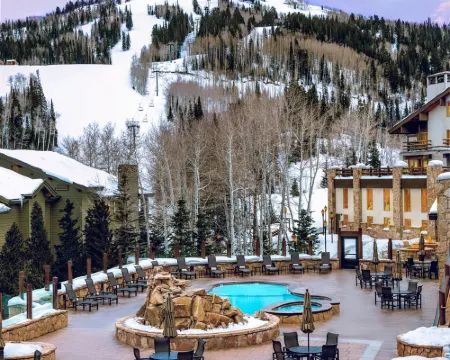 鹿谷斯坦埃裏克森旅舍 帕克城酒店