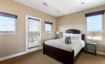 Palazzo Del Sol by AvantStay Breathtaking Home w Mountain Views Hot Tub