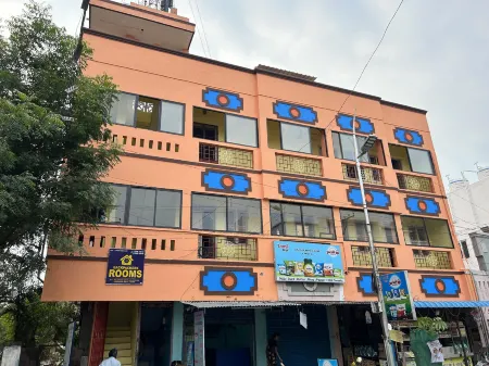 The Kaya Backpackers Rooms Srirangam Отели рядом с достопримечательностью «Dsit,collage,samayapuram,trichy»