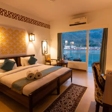 Yog Niketan by Sanskriti