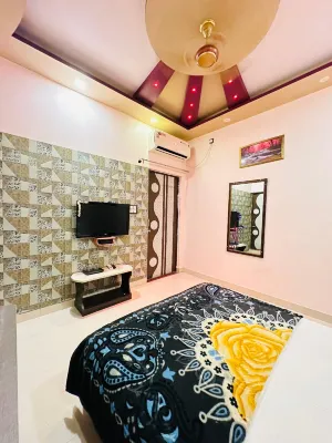 Hotel Sai Palace P.G. House - جاكوزي