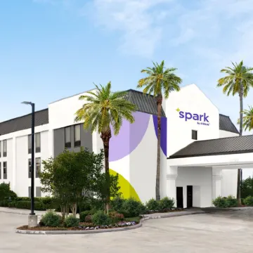Spark by Hilton Rochester University Area Các khách sạn gần Công viên Highland