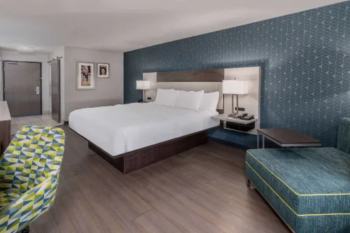La Quinta Inn & Suites by Wyndham Santa Rosa
