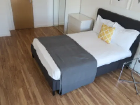 Quay Apartments Hotels near BBC Dock House