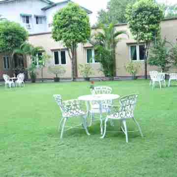 Green Leaf Hotel Hotel Exterior