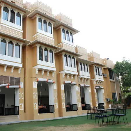 Hotel Pratap Palace