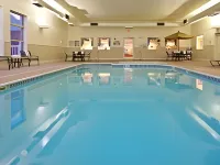 Holiday Inn Express FAIRFIELD by IHG - parking