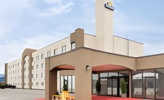 Days Inn by Wyndham Cranbrook Conference Centre