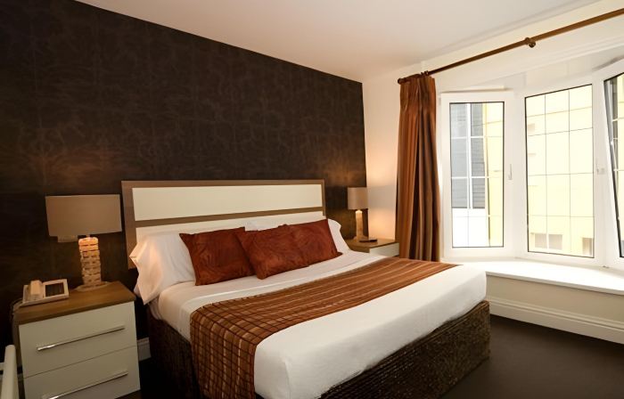 The White Lady Hotel
