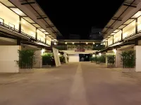 Bearing 26 Hotel