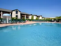 Holiday Inn Club Vacations at Lake Geneva Resort Hotels in Lyons