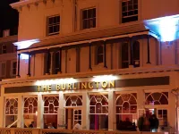 The Burlington Hotel dekat Bosun's Cafe