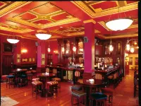 Canal Court - Baarit