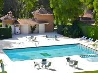 Real Home by Real del Bosque - Pools