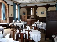 Fieldways Hotels in Trowbridge