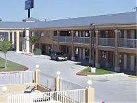 Texas Inn & Suites - Motels