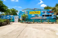 Coco Sands Villas Hotels near The Wizard of Oz Museum & Van Gogh