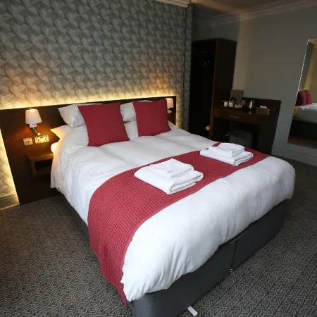 The Queens Head Hotel
