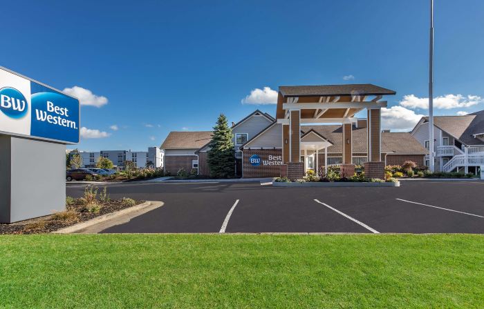 Best Western Fishkill Inn  Suites