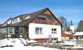 Quiet Apartment in Merlsheim with Balcony