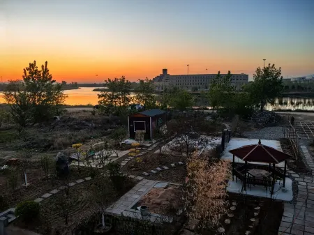 Nanling Yingshe Villa Отели рядом с достопримечательностью «Hebei Institute of International Business and Economics - Comprehensive Building»