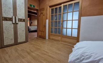 Gurye Sosandang Pension (Hanok)