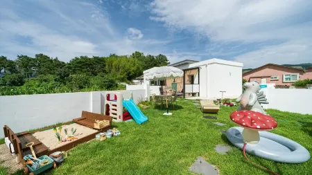 Gyeongju Neul Stay Pension Отели рядом с достопримечательностью «Gyeongju National Park»