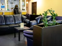 Yellow Hotel Các khách sạn gần Cung điện Vorontsov