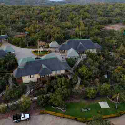 Mmakuba Private Game Lodge Hotel Exterior