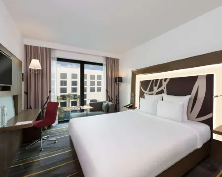 Novotel New Delhi Aerocity- International Airport Hotels in Neu-Delhi