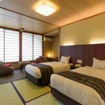 Hatsune Rooms