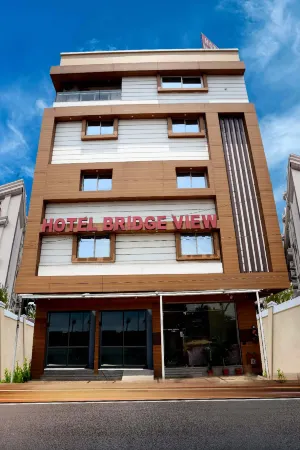 Hotel Bridge View Отели рядом с достопримечательностью «Telankhedi Hanuman Temple»