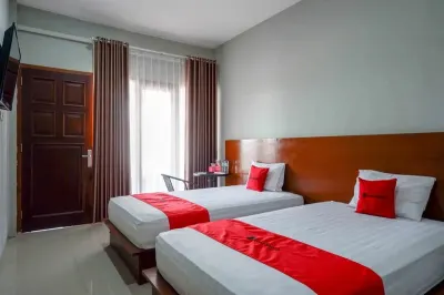 Reddoorz Near Stadion Kridosono Blora Hotels in Mlangsen