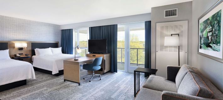Hampton Inn & Suites by Hilton Watertown Boston Hotels in Middlesex County