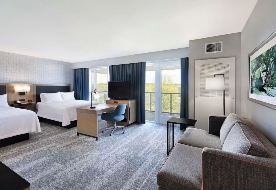 Hampton Inn & Suites Watertown Boston, Ma - Housity