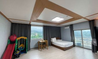 Ulsan Yeongnam Alps Sandia Oncheon