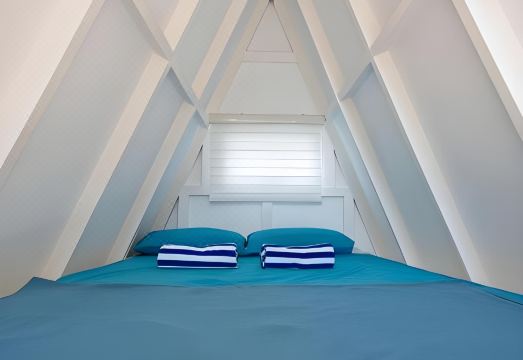 Costas de Liwa Bar & Beach Resort