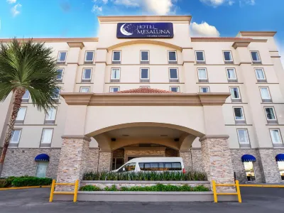 Hotel Mesaluna Near American Consulate Hotels near Las Torres Plaza Comercial