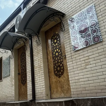 Dolon B&B Отели рядом с достопримечательностью «Минарет Калон»