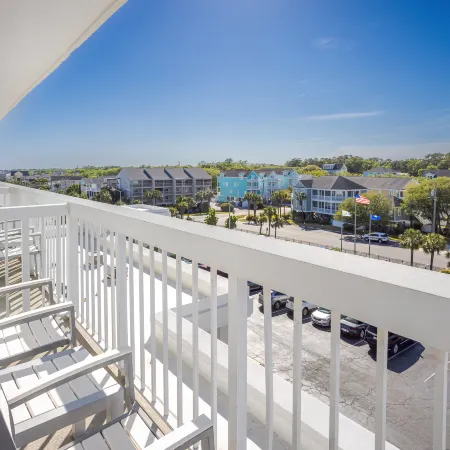 Holiday Inn Resort OCEANFRONT @ SURFSIDE BEACH by IHG