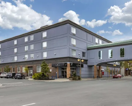 Le Noranda Hotel & Spa, Ascend Hotel Collection Hotels in Noranda