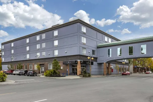 Le Noranda Hotel & Spa, Ascend Hotel Collection Hôtels à : Rouyn-Noranda