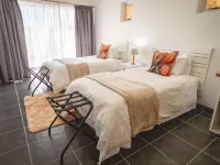 Four Seasons Struisbaai