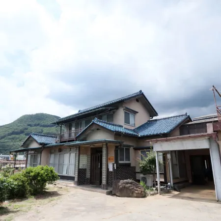Tetsu No YA Guesthouse for Railfans