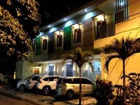 Omah Denaya Hotel a Pucang Sewu